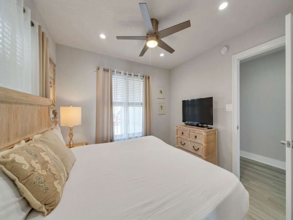 Luxury Gulf Front Vacation Rental in Miramar Beach -  Beachfront Event Home